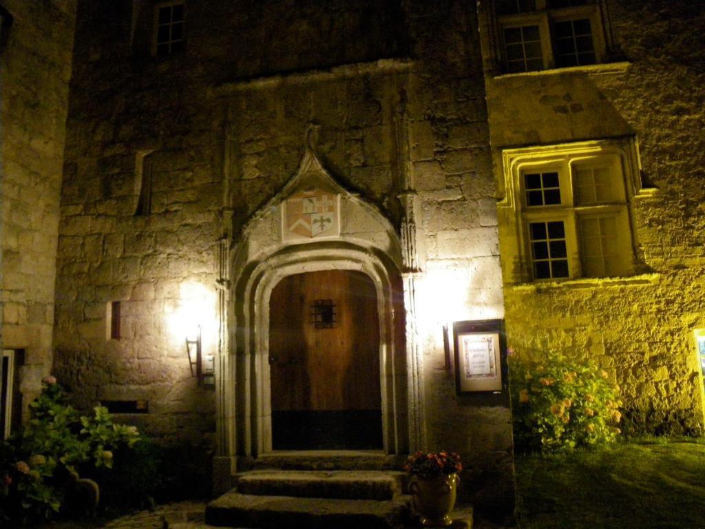 富尔斯城堡住宿加早餐旅馆 Fourcès 外观 照片